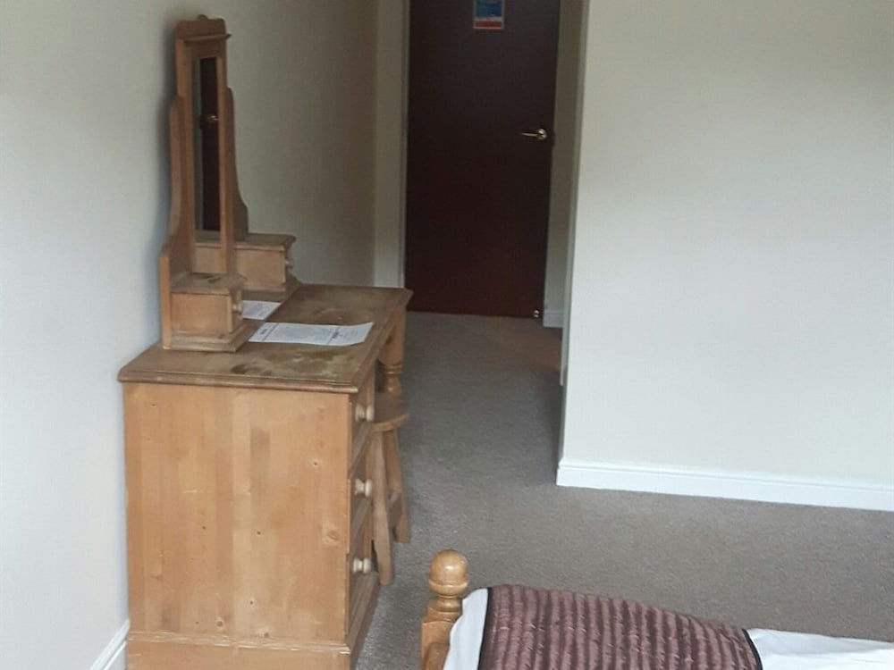 Single Room, Ensuite photo 3