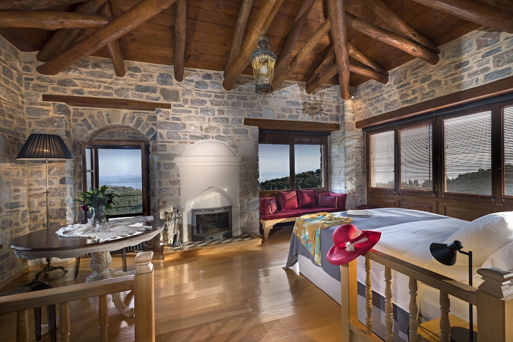 Grand Suite with Panoramic Sea View - Thivi photo 3
