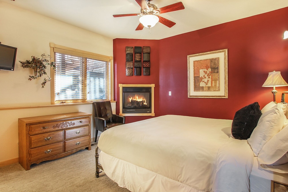 Condo, 1 Bedroom