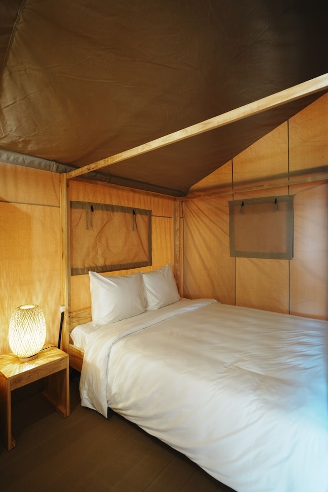 Peaceful Tent photo 2