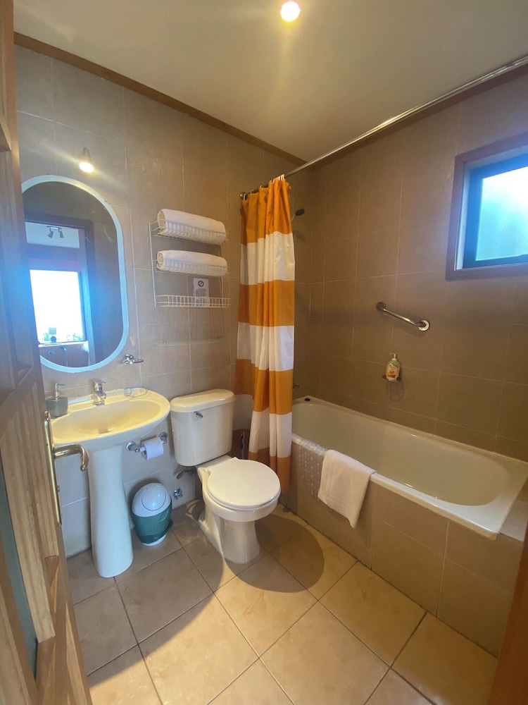 Bungalow, 2 Bedrooms, Balcony, Lake View (4 people) photo 2