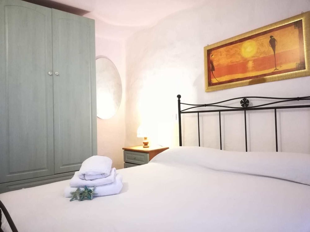 Classic Apartment, 1 Bedroom, Balcony, City View
