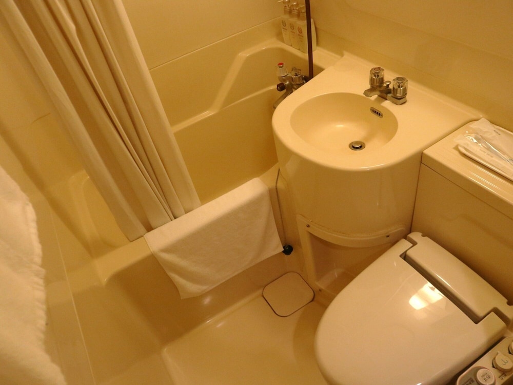 Standard Single Room, 1 Queen Bed, Non Smoking photo 3