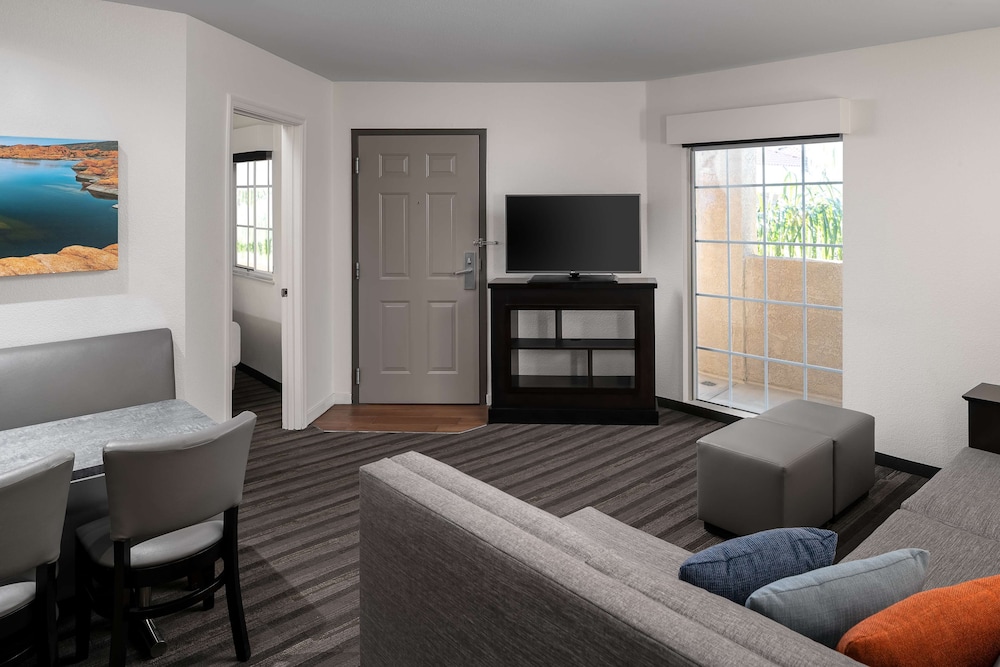 Room, 2 Bedrooms, 2 Bathrooms (2 Grand King Beds and 1 Sofa Bed) - Photo 3
