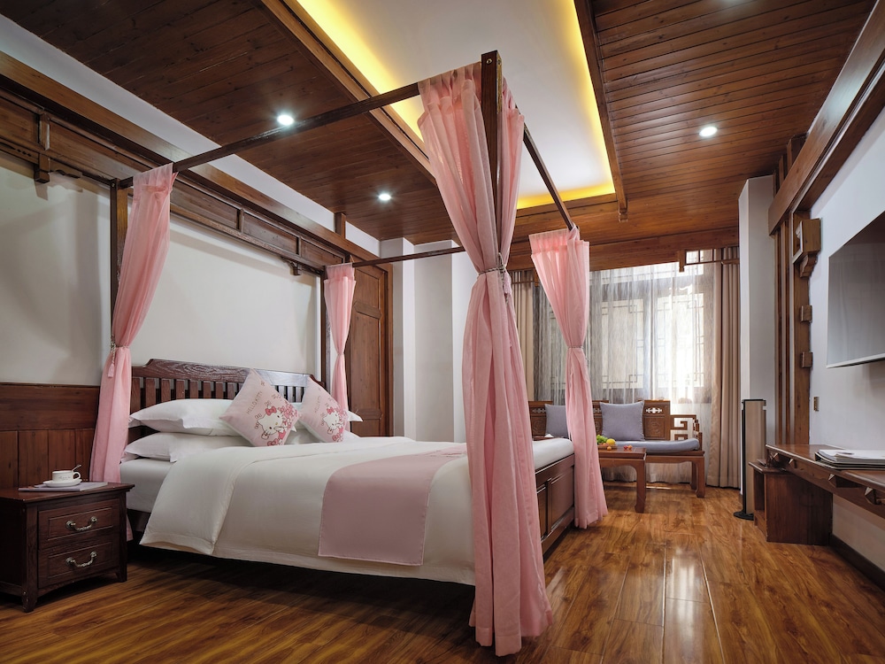 Elite Double Room, 1 King Bed photo 2