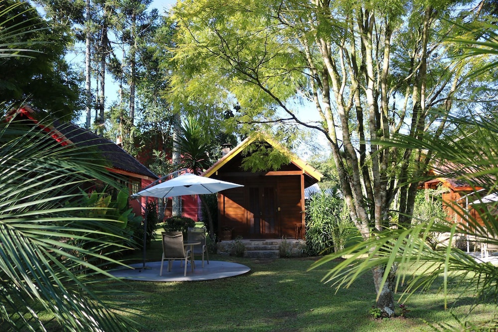 Standard Chalet, 1 Queen Bed, Pets Allowed, Garden View photo 1