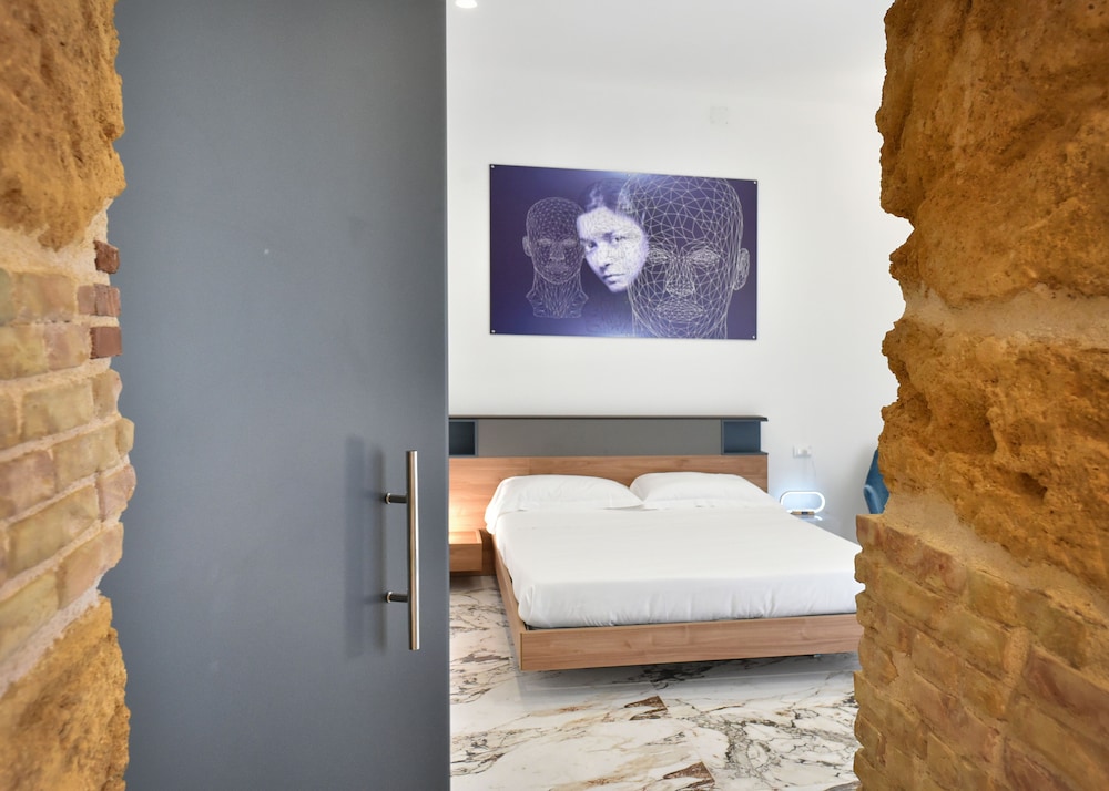 Deluxe Apartment, 1 Bedroom, Annex Building - Photo 2