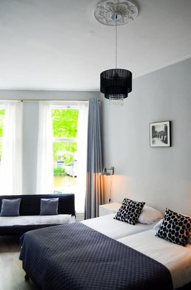 Superior Twin Room photo 2