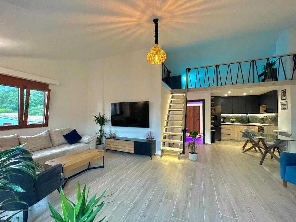 Premium Apartment