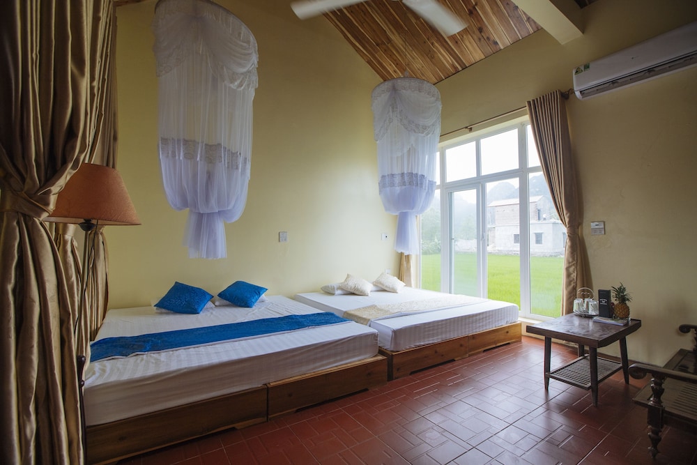 Deluxe Quadruple Room, Mountain View photo 1