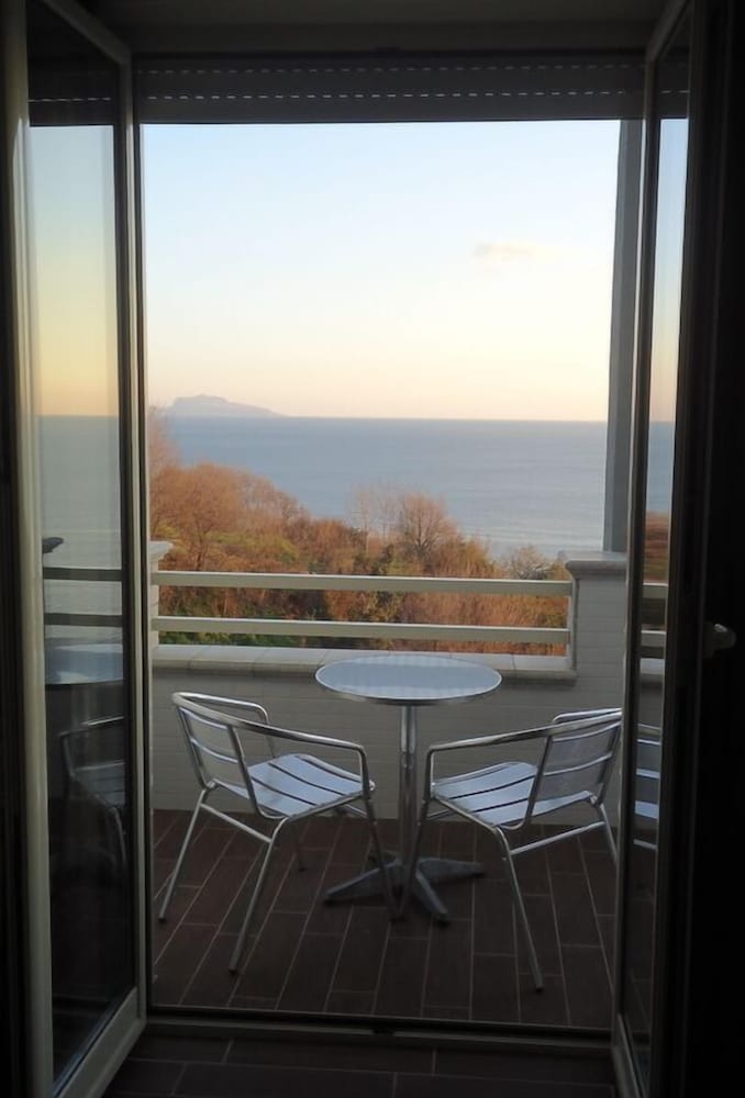 Quadruple Room, Sea View photo 3