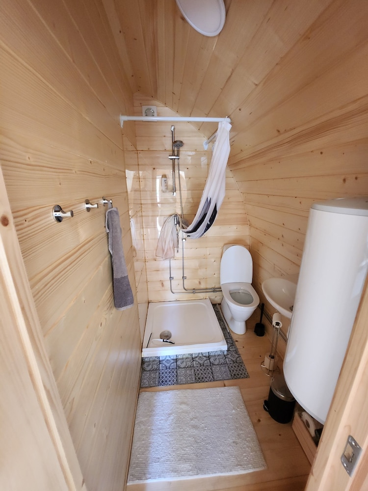 Economy Cabin photo 3