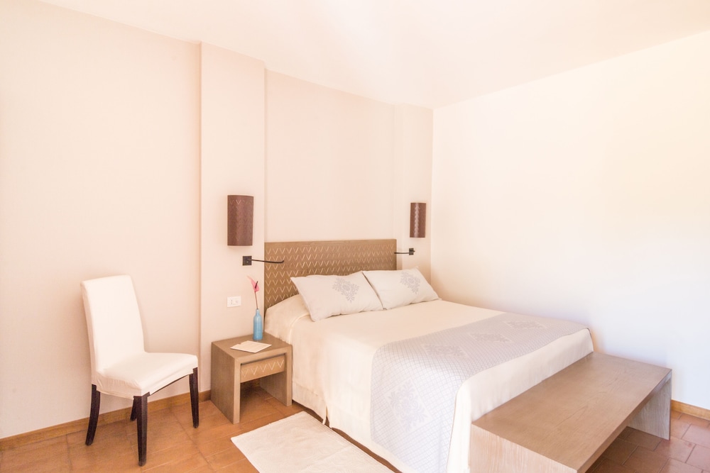 Classic Double Room, Garden View photo 2