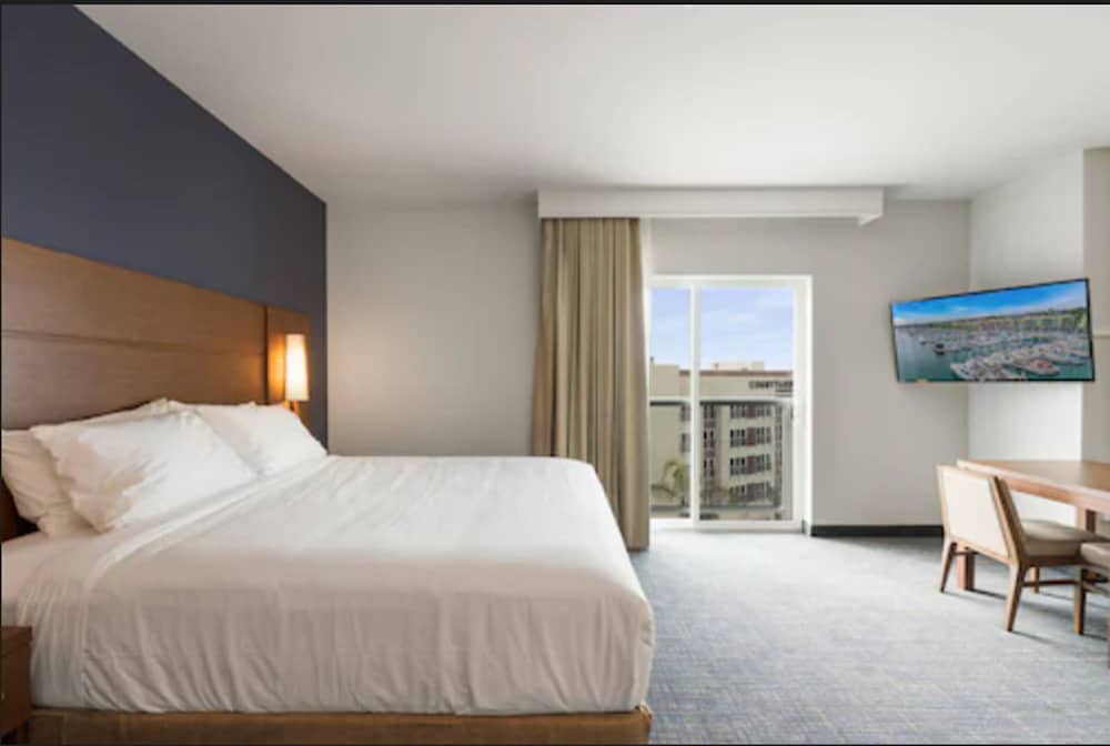 Studio, 1 King Bed (Hearing Accessible) - Photo 3