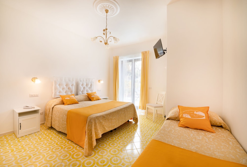 Triple Room photo 1