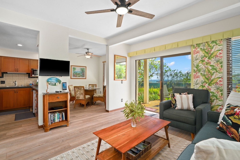 Condo, 2 Bedrooms