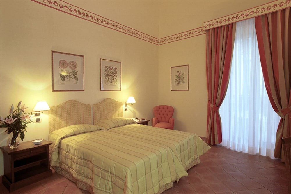 Classic Double Room - Photo 3