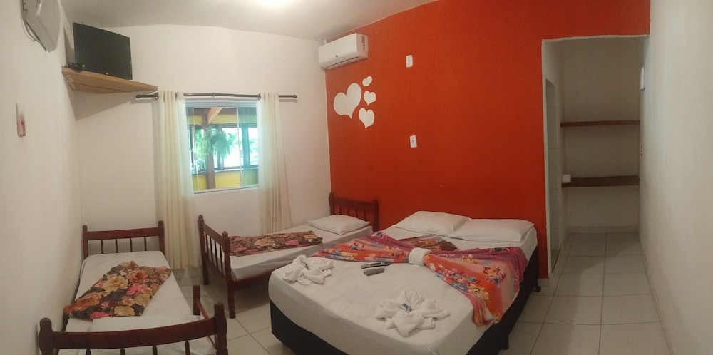 Standard suite with window - Photo 1