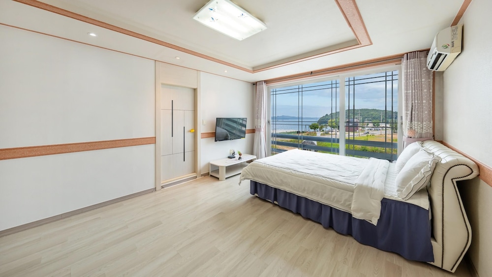 Basic Room, 1 Bedroom (mango)