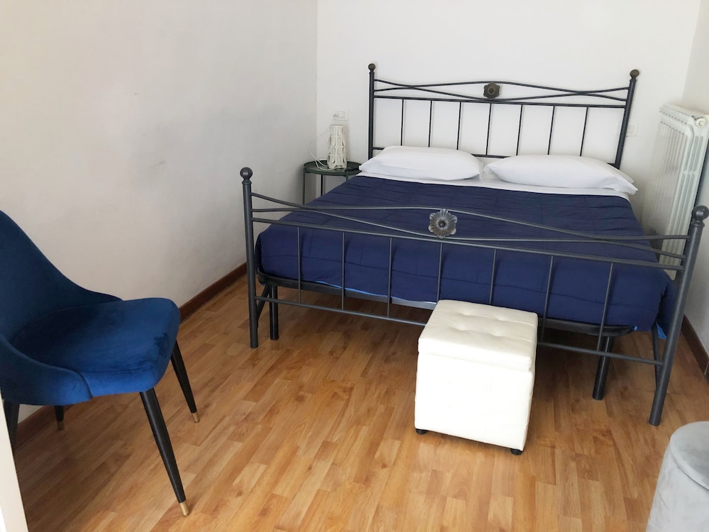 Apartment, 2 Bedrooms (Corso Italia, 108) photo 3