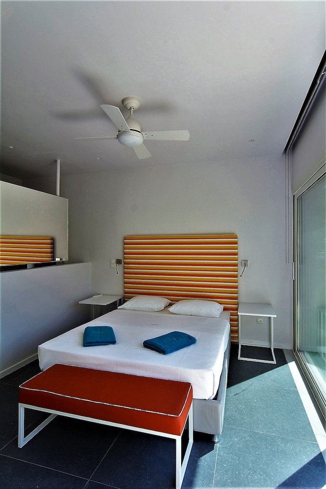 Suite, Private Pool (Lemon)