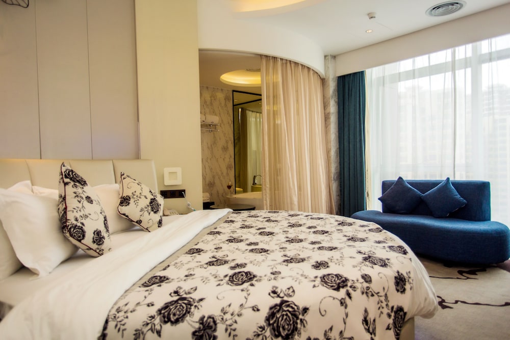 Romantic Room (Round Bed) photo 1