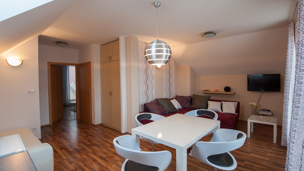 Family Apartment, 2 Bedrooms, Kitchen