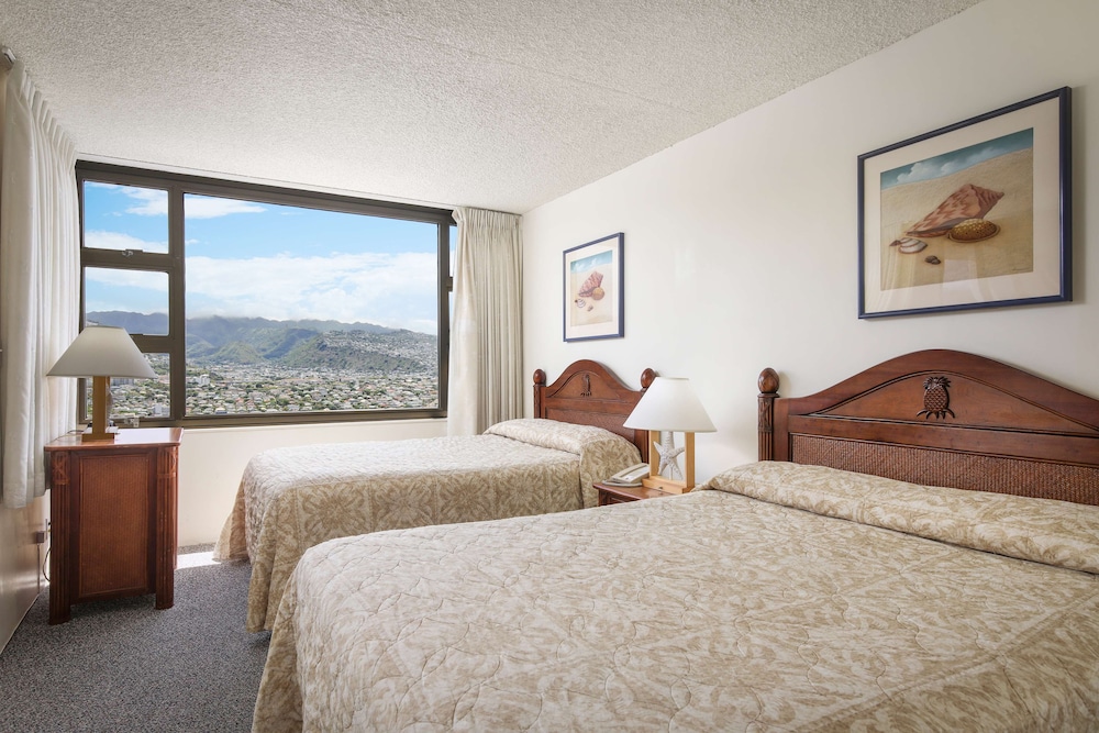 Deluxe Room, 1 Bedroom, Mountain View - Photo 3