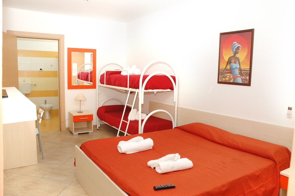 Quadruple Room photo 2