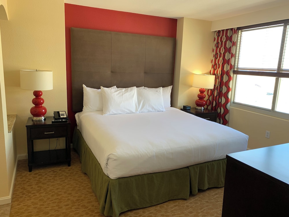 Deluxe Room - Photo 2