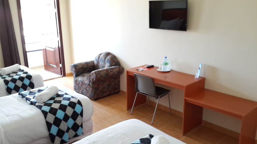 Family Room photo 2