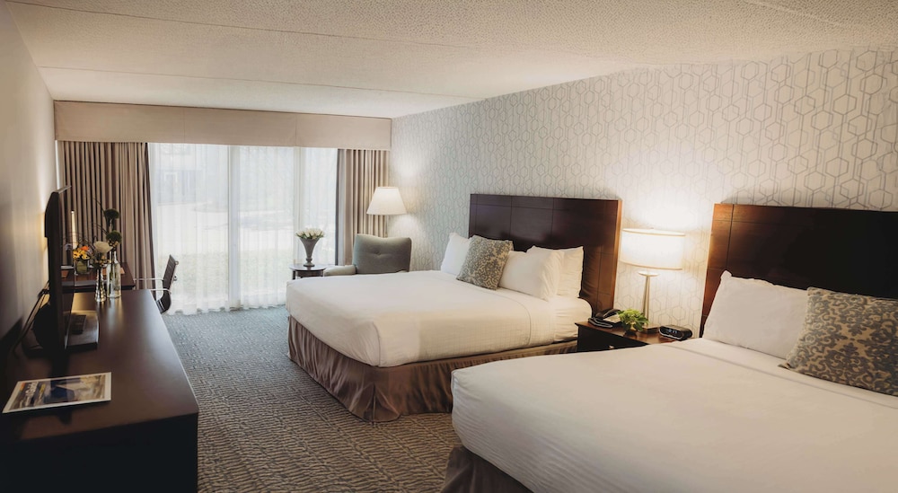 Executive Room, 2 Queen Beds - Photo 1