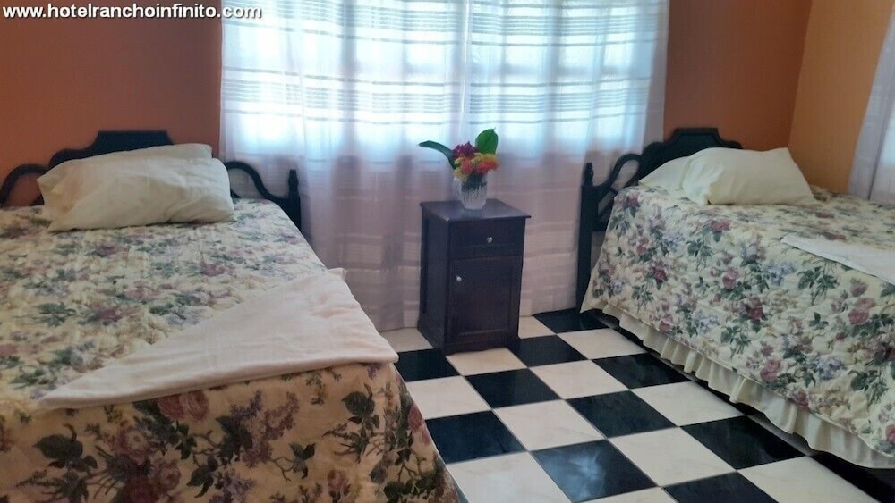 Basic Quadruple Room, Multiple Beds, Non Smoking