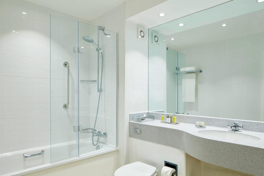 Family Room, 2 Double Beds - Photo 4