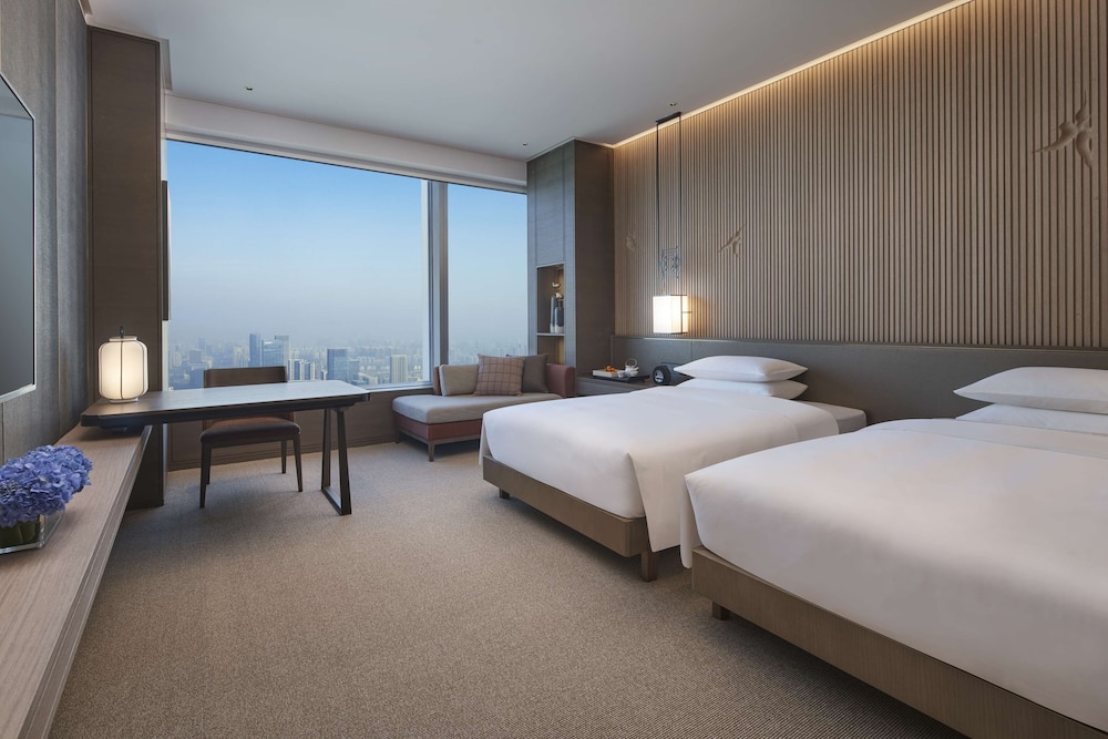 Deluxe Room, 2 Twin Beds - Photo 1