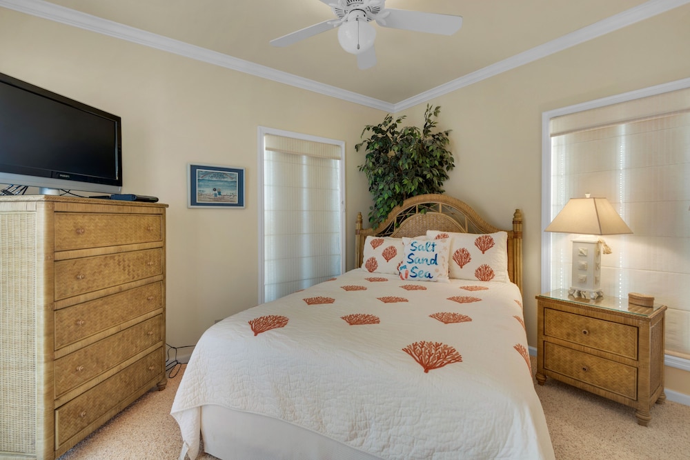 Townhome, 4 Bedrooms