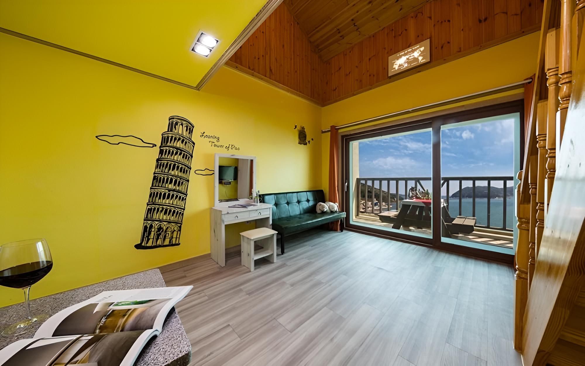 Room (201 Daldal Mango) photo 2