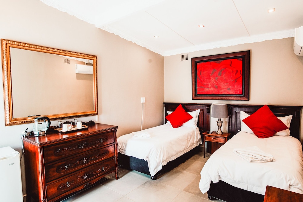 Comfort Double or Twin Room photo 1