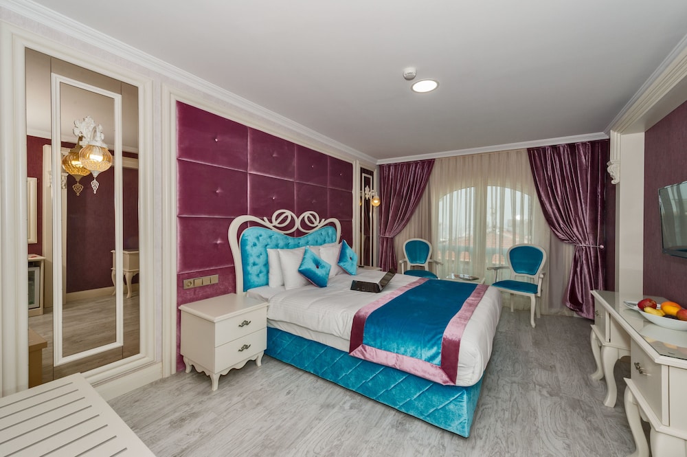 Deluxe Double Room Single Use
