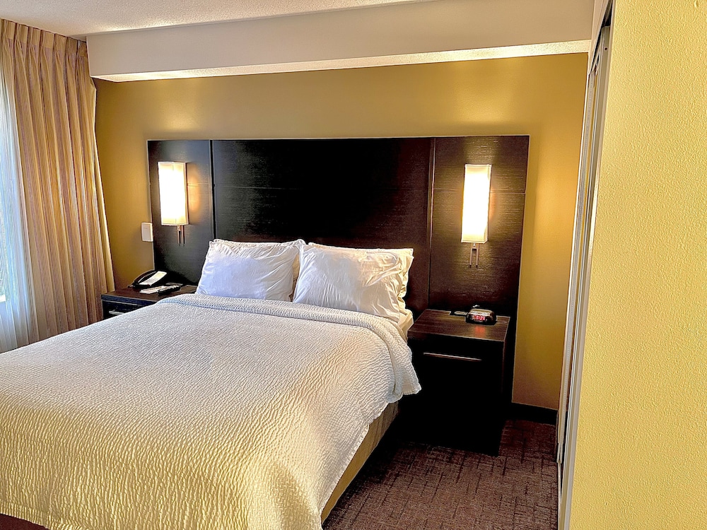 Suite, Multiple Beds - Photo 4