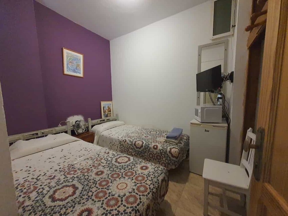 Habitación Doble Básica, Baño Compartido (Patronato D)