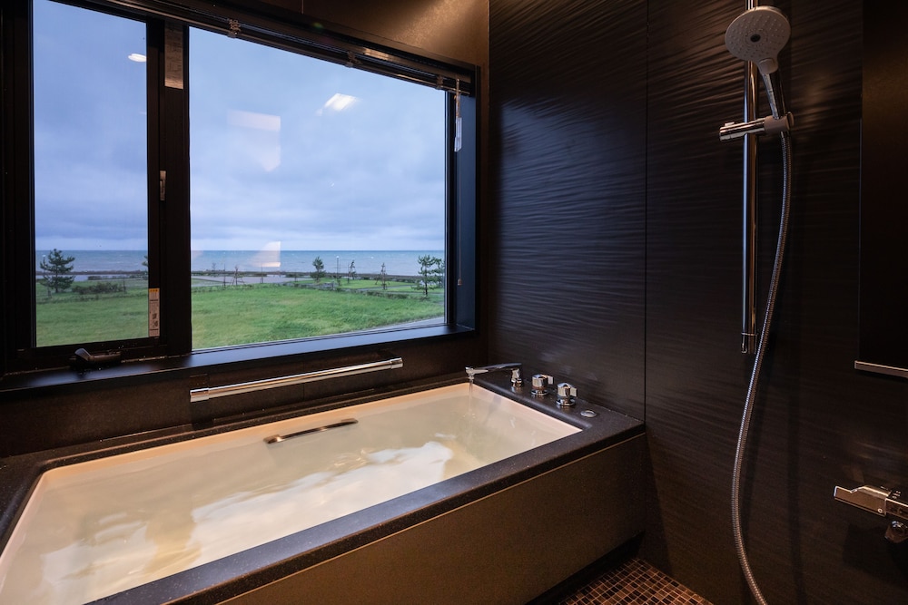 Japanese Western Style Suite, Sea View - Photo 4