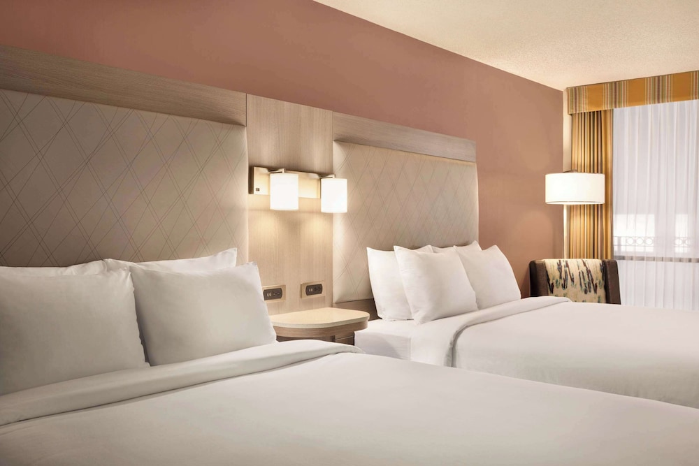 Room, 2 Queen Beds, Non Smoking photo 1