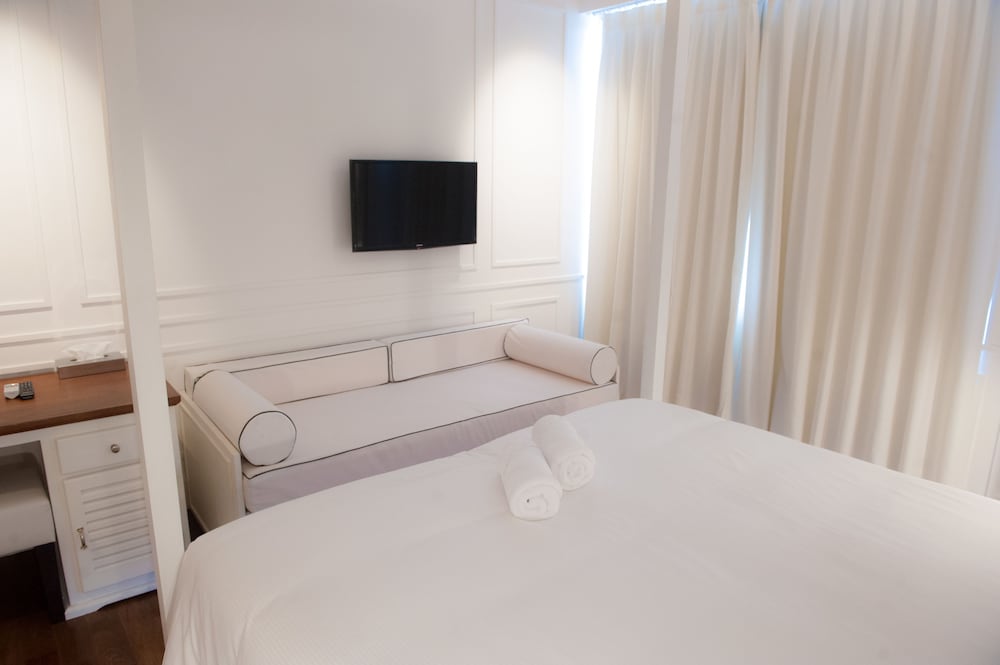 Superior Room, City View
