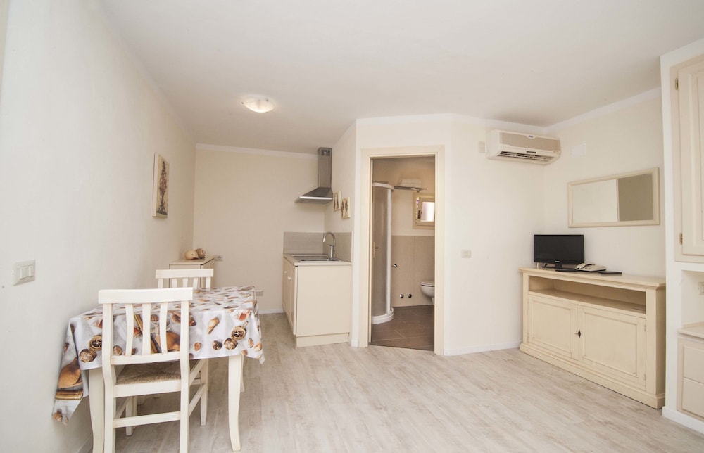Traditional Studio, Kitchenette (3 pax)