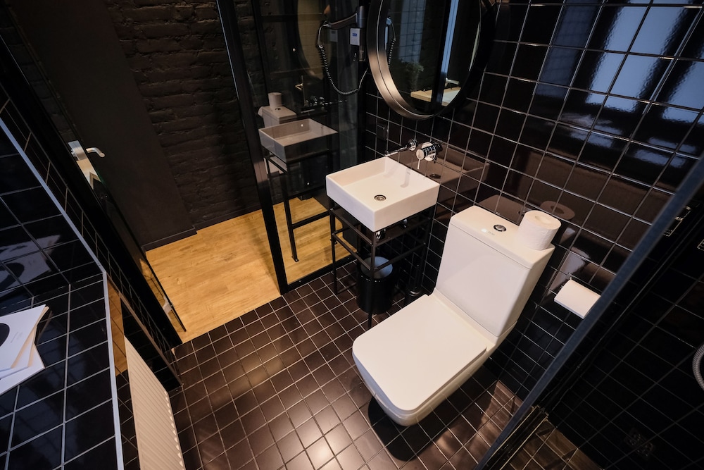 Double Room, Private Bathroom (DoubleBox) photo 2