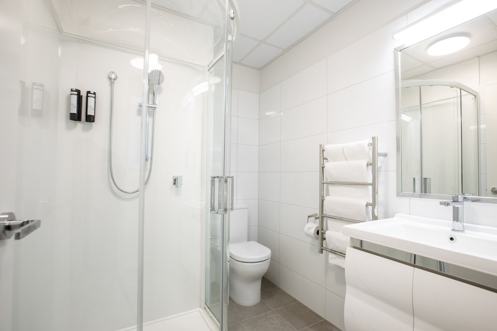 Executive King Studio Apartment - Photo 8
