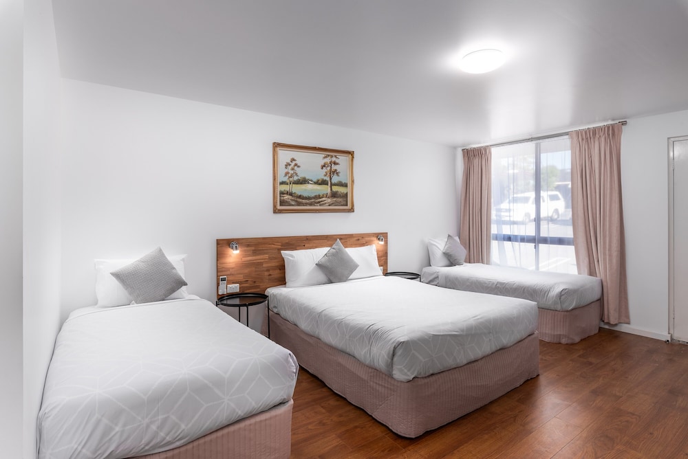 One Bedroom Apartment photo 2