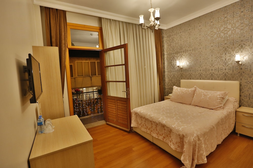 Deluxe Room, Balcony photo 1