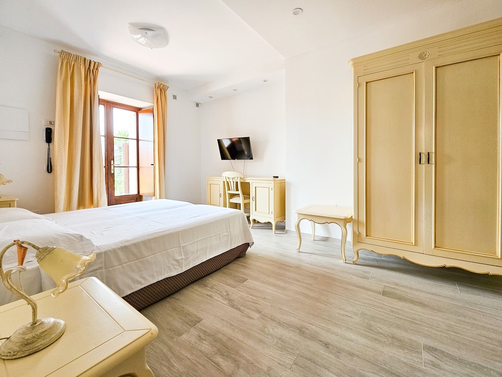 Panoramic Condo
